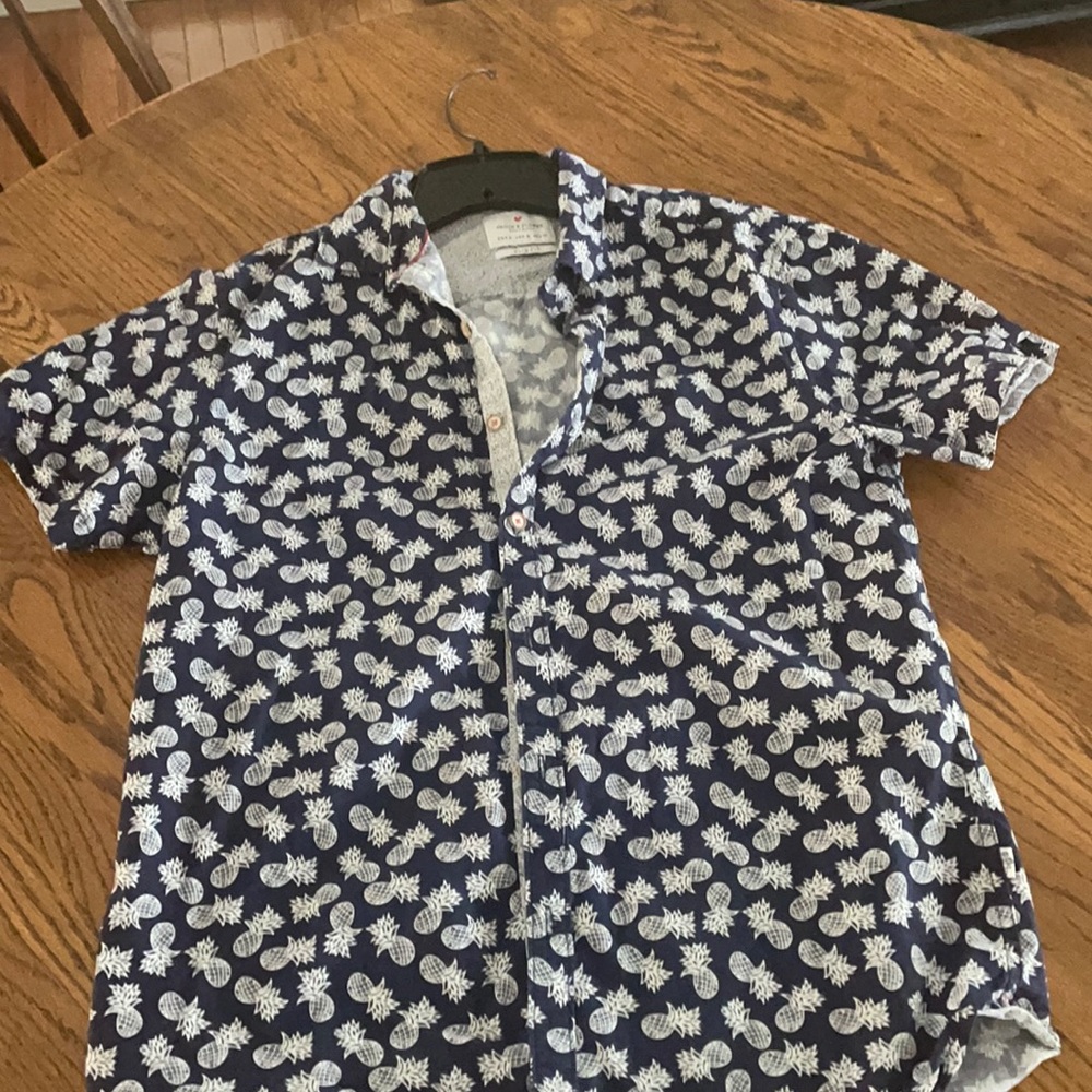 Turn on the flower navy blue pineapple print shirt